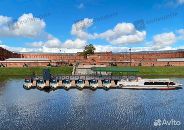 Картинки катера в спб