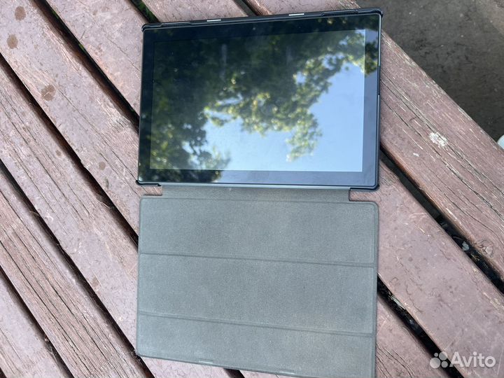 Продаю планшет Lenovo TB-X304L