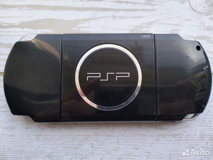 Sony PSP 3008 прошита, карта памяти 64gb