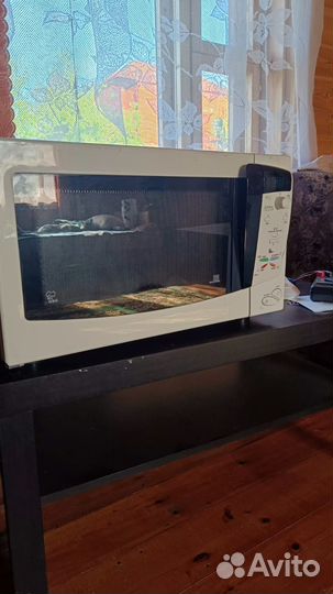 Микроволновая печь Whirlpool MD 377