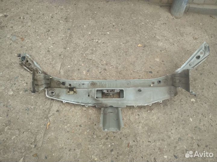Панель передняя ласточка Рено Логан 2