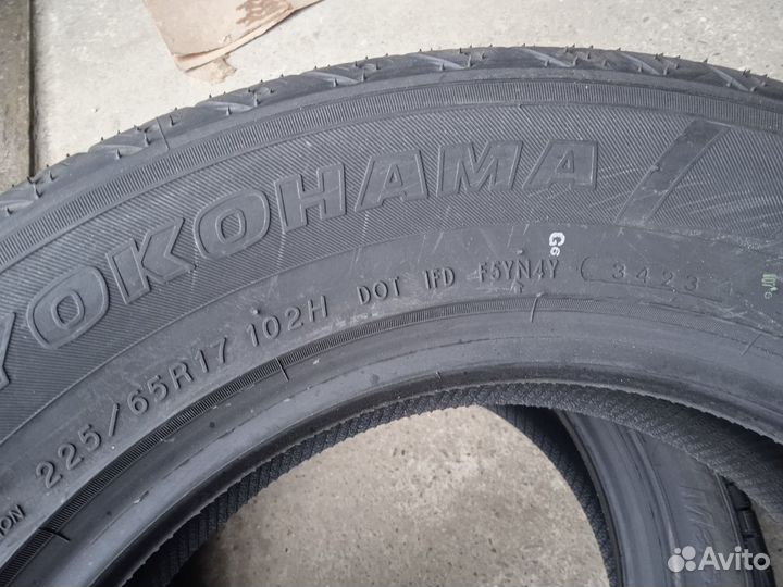 Yokohama Parada Spec-X PA02 225/65 R17 102H