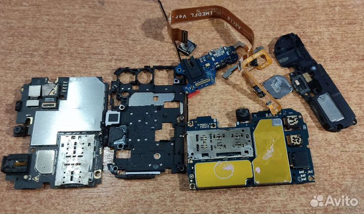 Смартфоны Huawei, Honor Зап. части с разбора