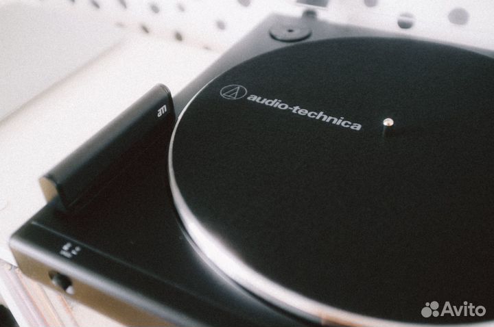 Виниловый проигрыватель Audio-Technica AT-LP60