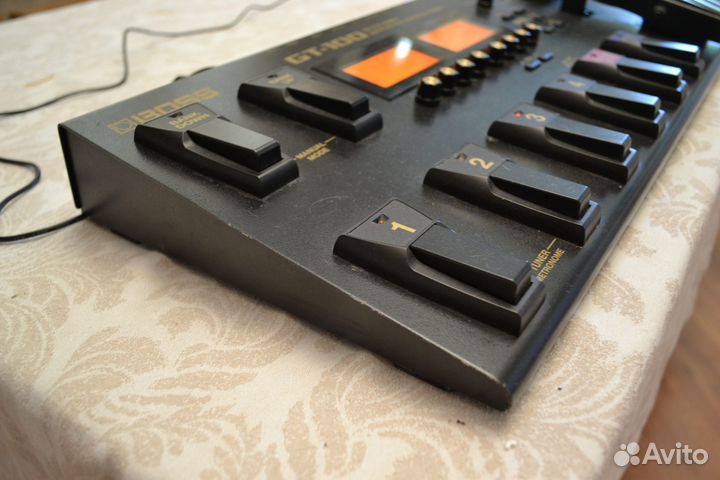 Boss GT-100 гитарный проц