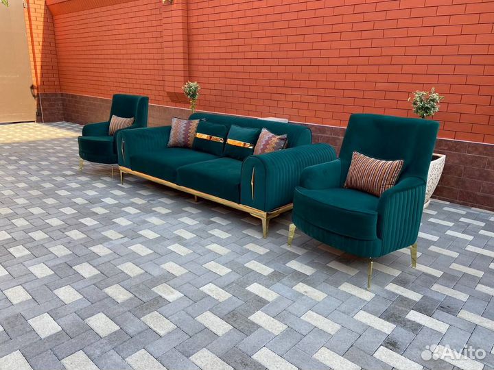 Диван с креслами