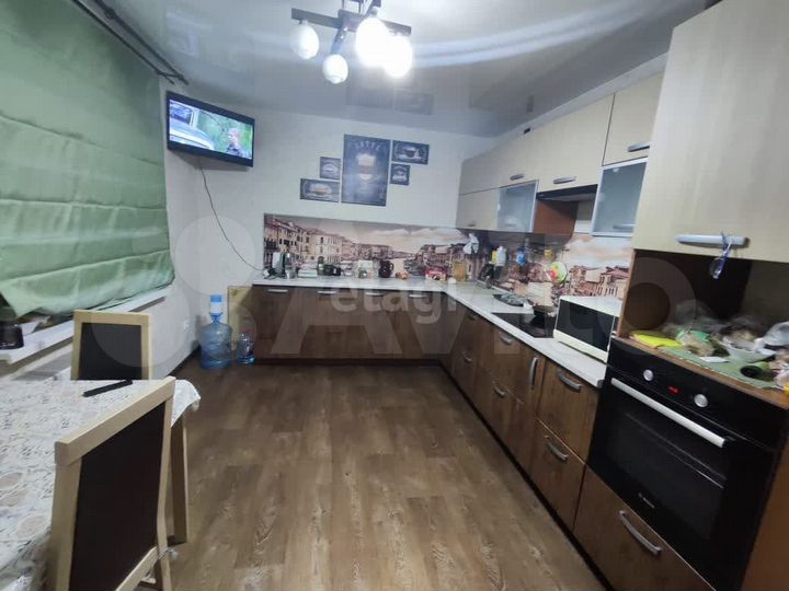 2-к. квартира, 58 м², 3/16 эт.