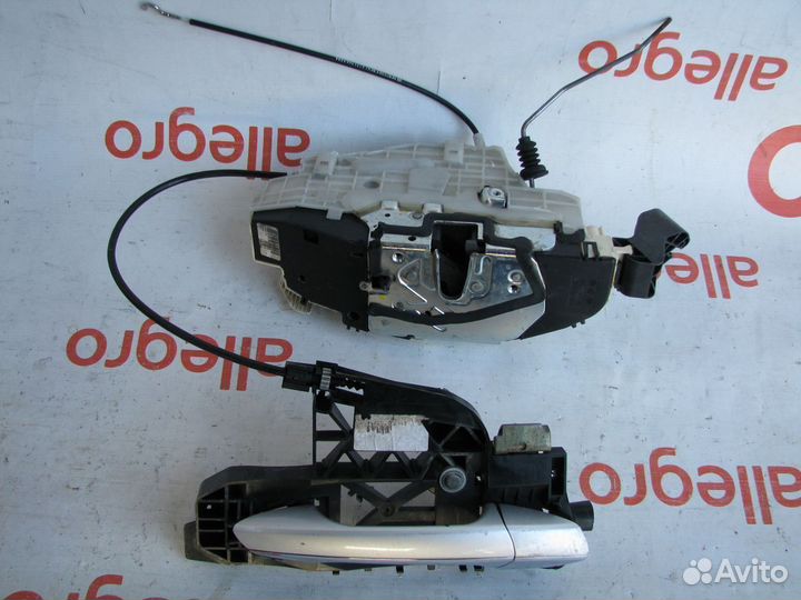 Замок двери задней левой правой Mercedes W221