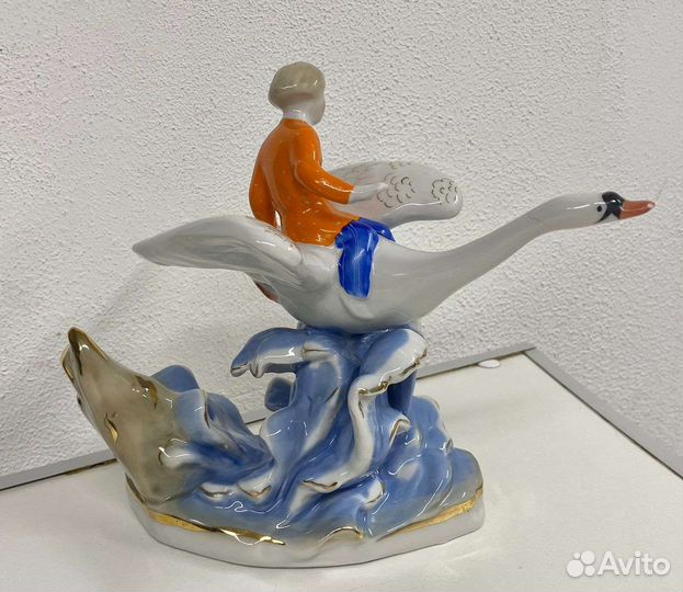 Статуэтка СССР Гуси лебеди Дулево 1965 год