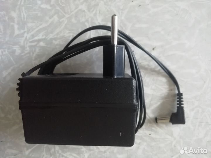 Адаптер кха-10 220V AC/9V DC Adaptor