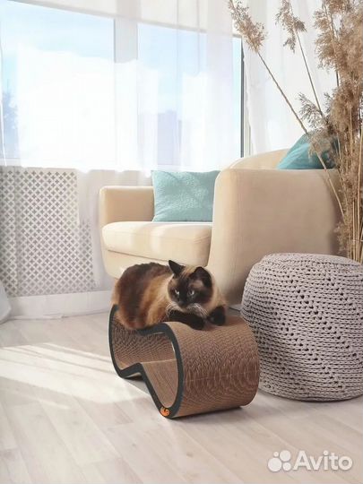 Когтеточка лежанка большая.Новая