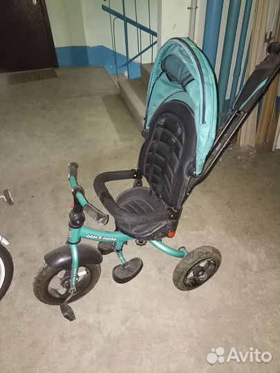 Детский велосипед с ручкой