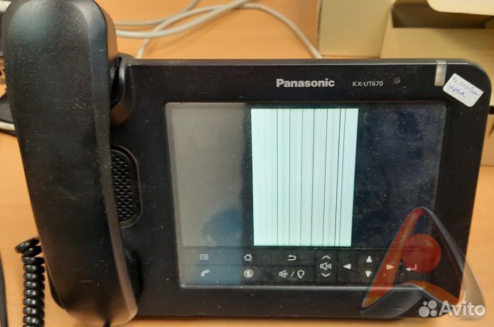 VoIP-телефон Panasonic KX-UT670RU-B