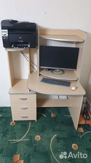Компьютерный стол