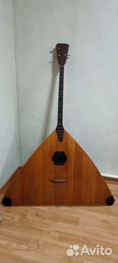 Балалайка контрабас