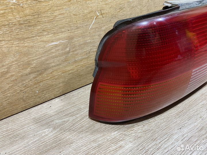 Фонарь задний левый Ford Escort 5 Арт 111487