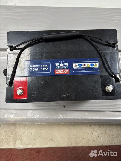 Тяговый аккумулятор для лодочного мотора