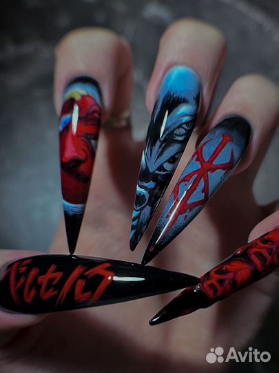 Модель на наращивание ногтей