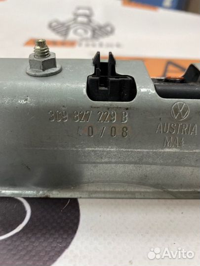 Кнопка открывания багажника Vw Passat B6 3.2 2008