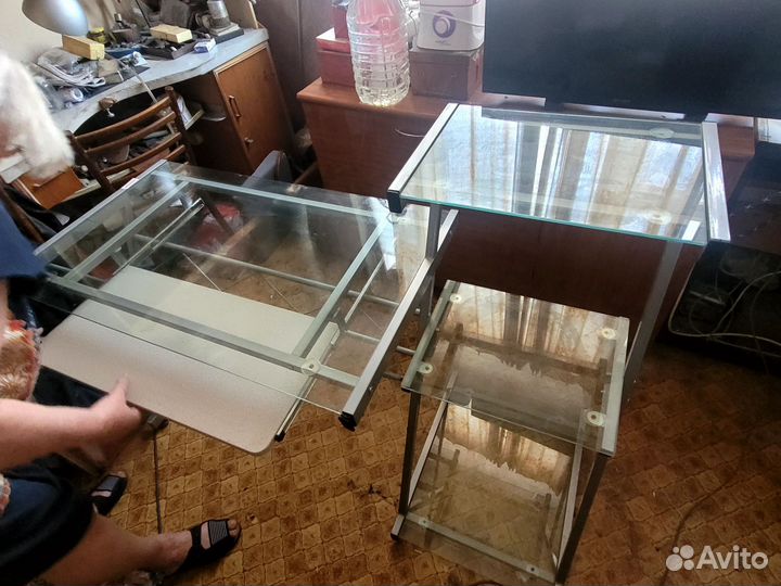 Стол стеклянный