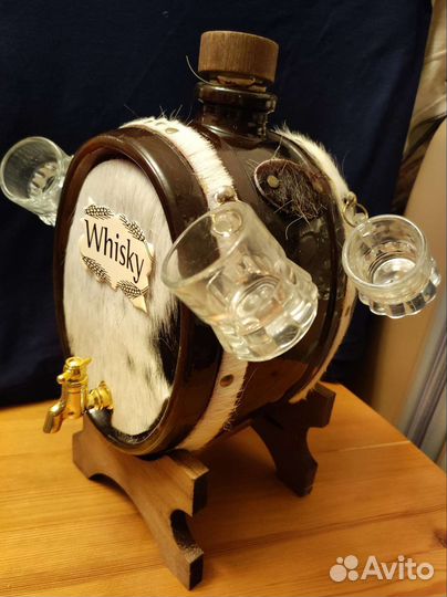 Бочонок для виски с 4 рюмками