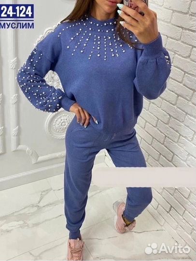 Костюм женский