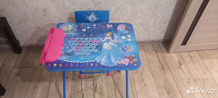 Детский стол и стул
