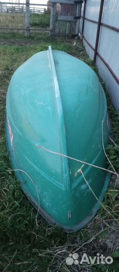 Стеклопластиковая лодка