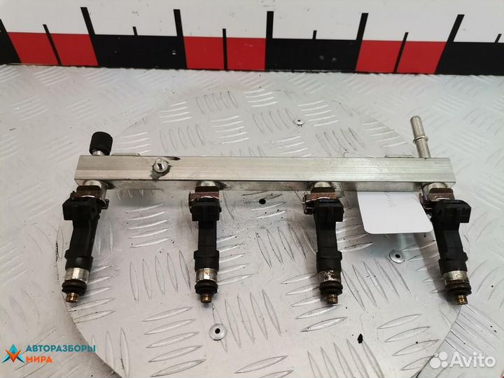 Топливная рампа Opel Astra H/Family рест. 2010