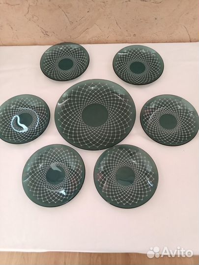 Набор тарелок