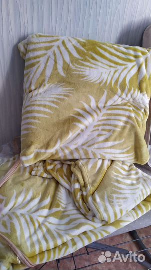 Подарочный набор: плед+ подушка