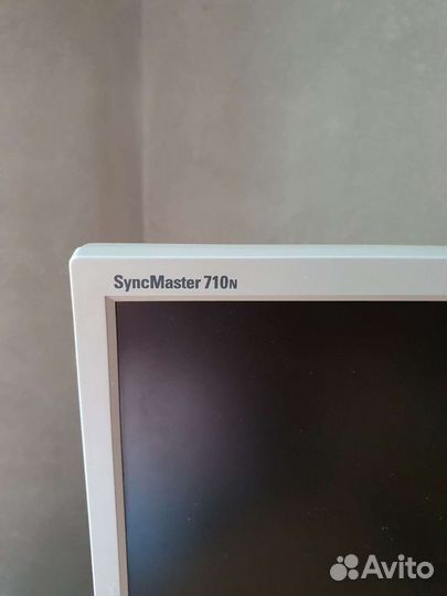 Монитор Samsung syncmaster