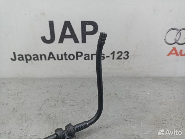 Трубка вакуумная Audi A1 8X 1.4 CAX 2011