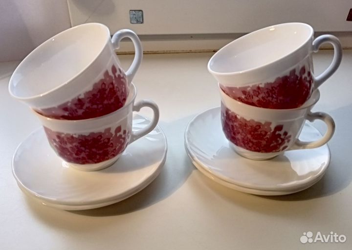 Посуда (чайник, чашки, блюдца, пиалы, кружки)