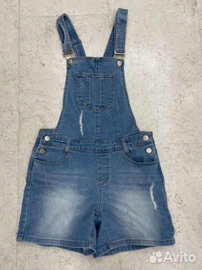 Джинсовый комбинезон