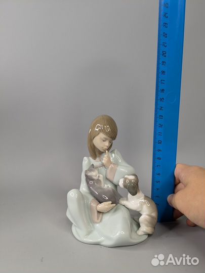 Статуэтка Lladro девочка с кошкой