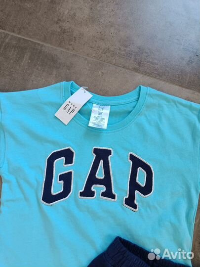 Костюм для мальчика GAP новый