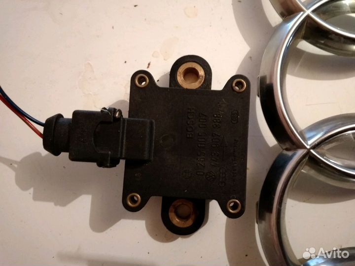 Запчасти на Ауди 80-90 800853605 обмен