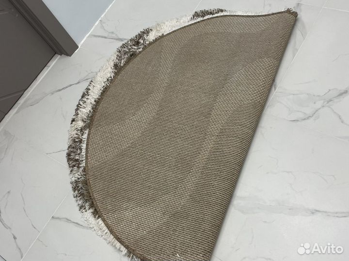 Ковер с длинным ворсом