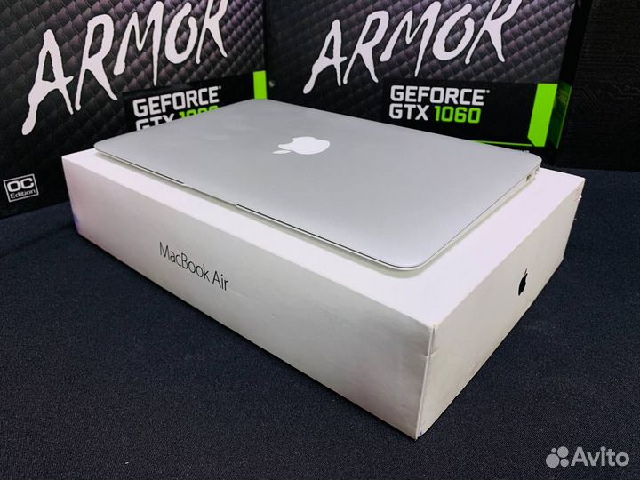 Apple Macbook air 11.6