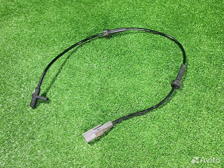 Датчик абс задний левый Ниссан Кашкай J11