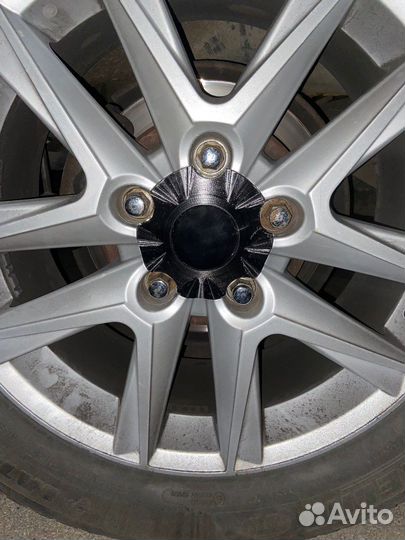 Колпаки на диск Lexus 136mm