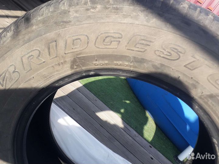 Bridgestone Desert Dueler 265/65 R17