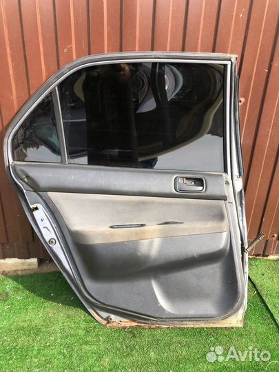 Дверь задняя левая Lancer 9