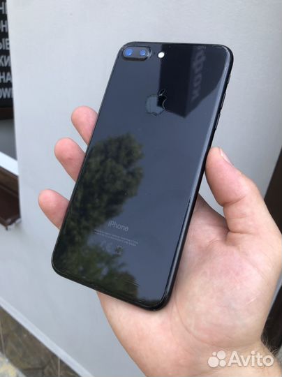 Телефон iPhone 7 Plus