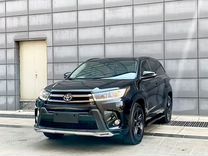 Toyota Highlander 2.0 AT, 2021, 56 000 км, с пробегом, цена 2 970 000 руб.