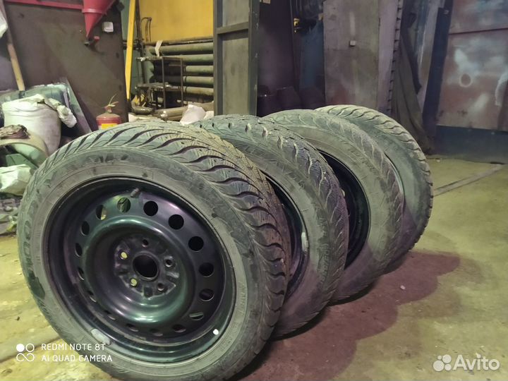 Goodyear UltraGrip Extreme 205/55 R16