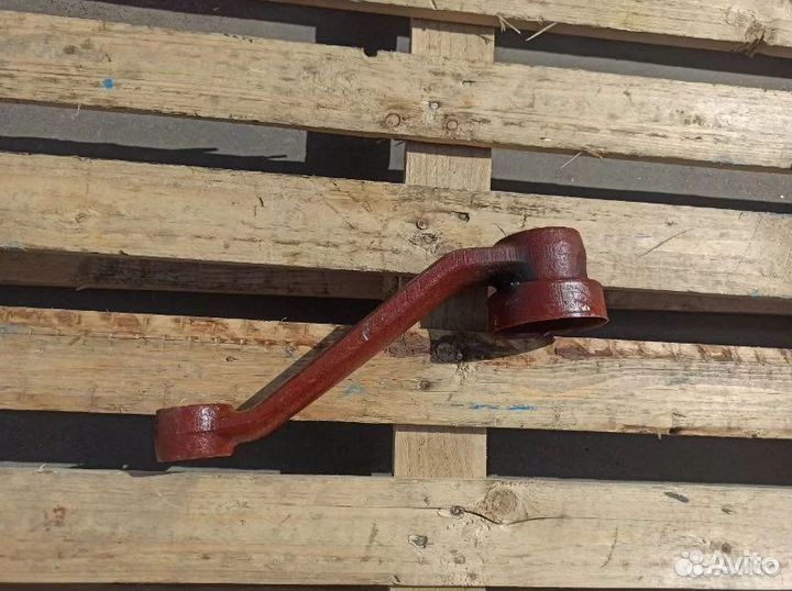 Рычаг 70-3001040 гору правый мтз 80