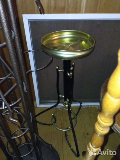 Подставки под цветы, кашпо, горшки