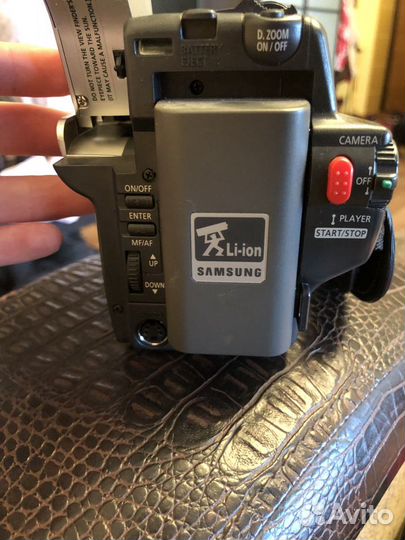 Видеокамера samsung VP-W70